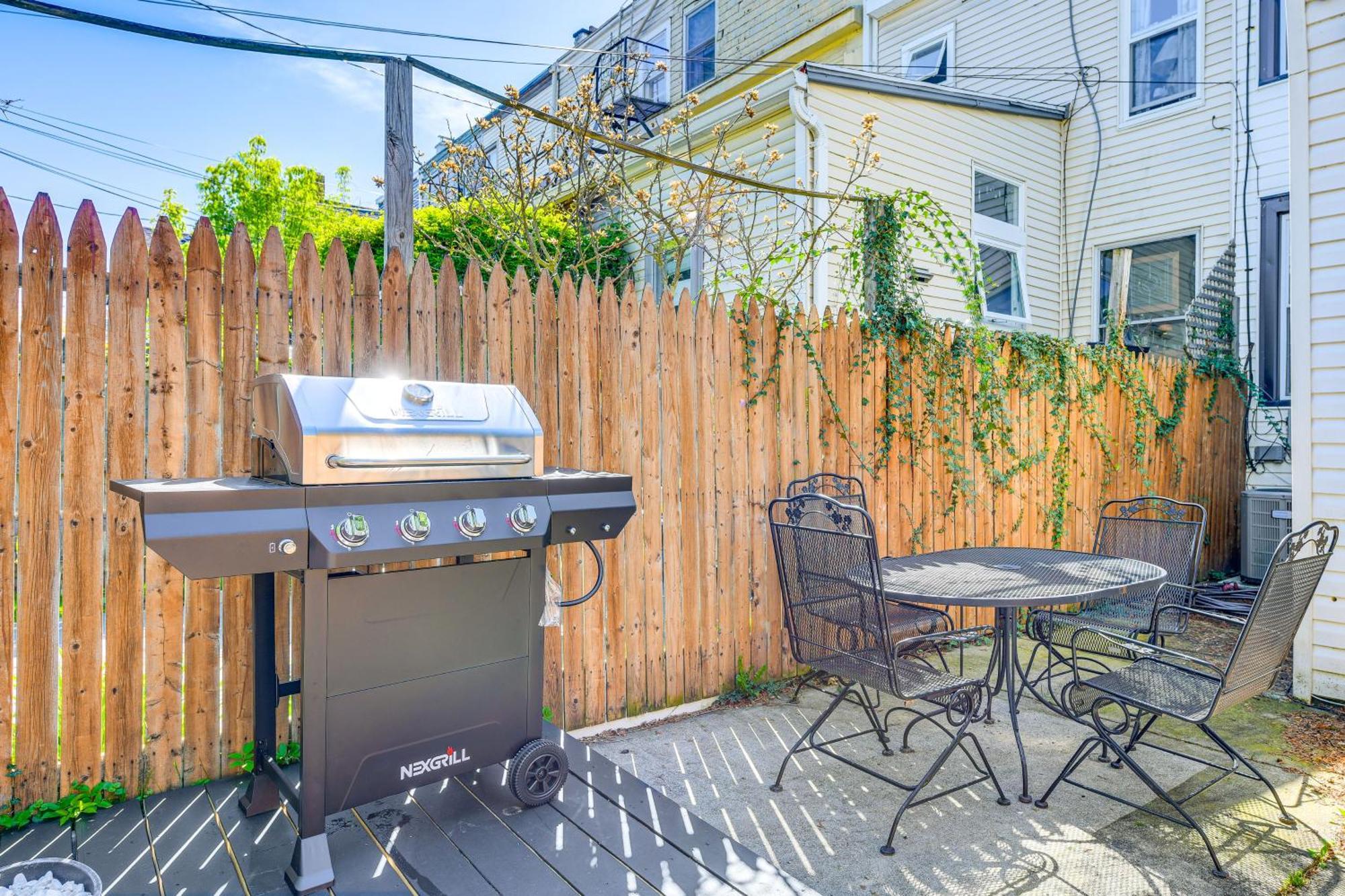Historic Buffalo Row House Near Delaware Park Extérieur photo